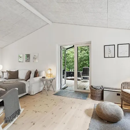 3 Bedroom Pet Friendly In * Græsted